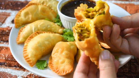 𝐇𝐨𝐦𝐞𝐞𝐚𝐬𝐞 ™2 in 1 Multifunctional Samosa & Dumpling Maker Zayna Mall